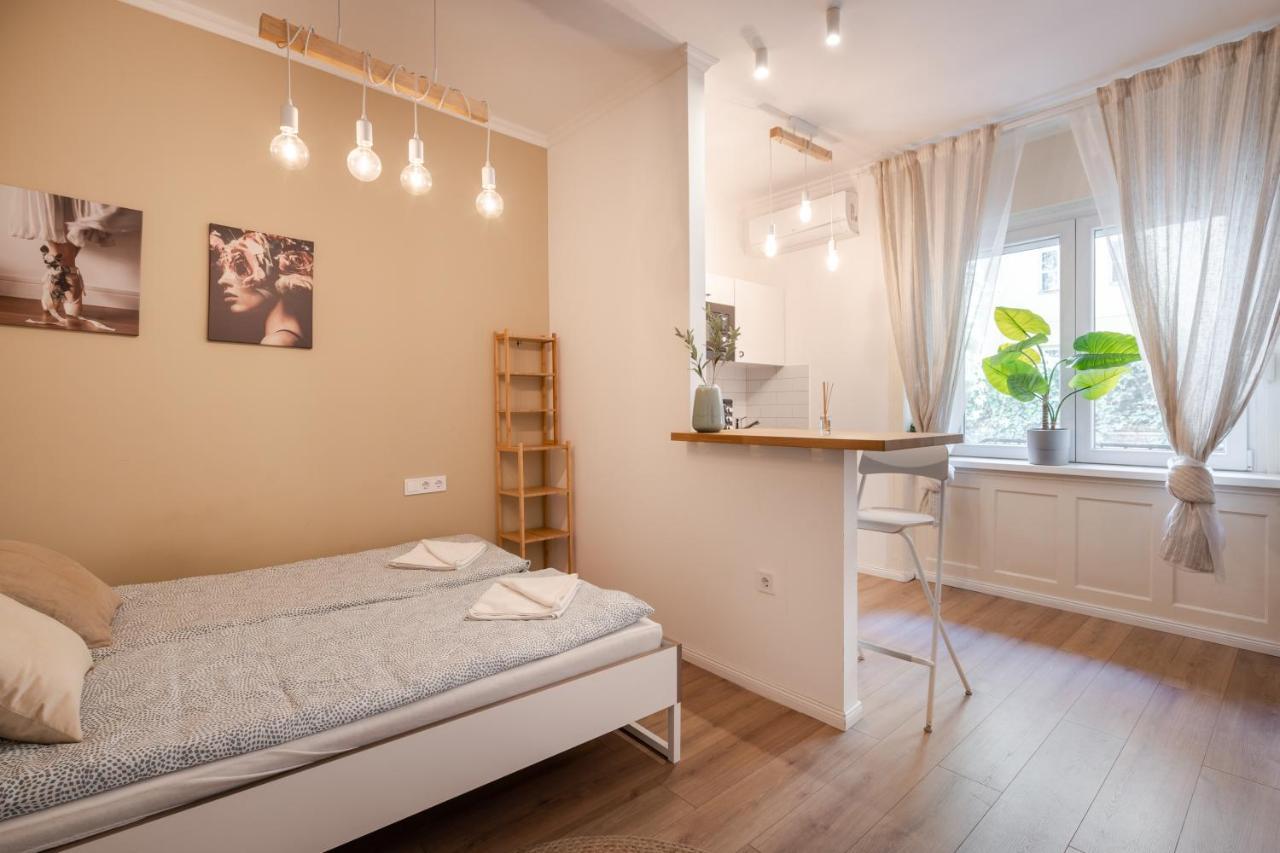 D71 Superior Apartments, Best Location, By Bqa Boedapest Buitenkant foto