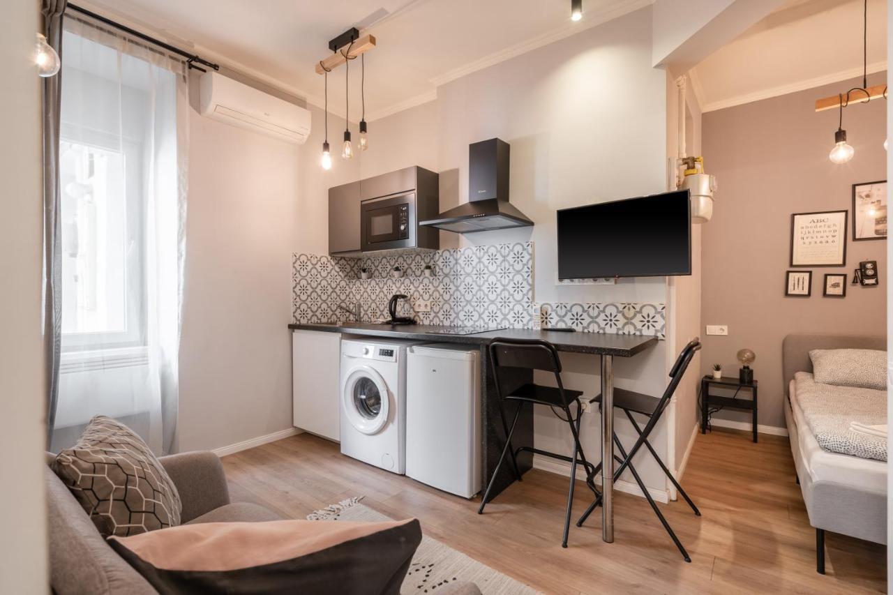 D71 Superior Apartments, Best Location, By Bqa Boedapest Buitenkant foto